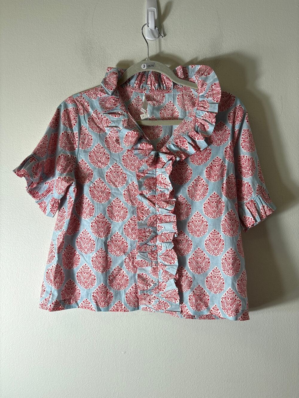 Pants Store Blue and Red Ruffle Top Sz S